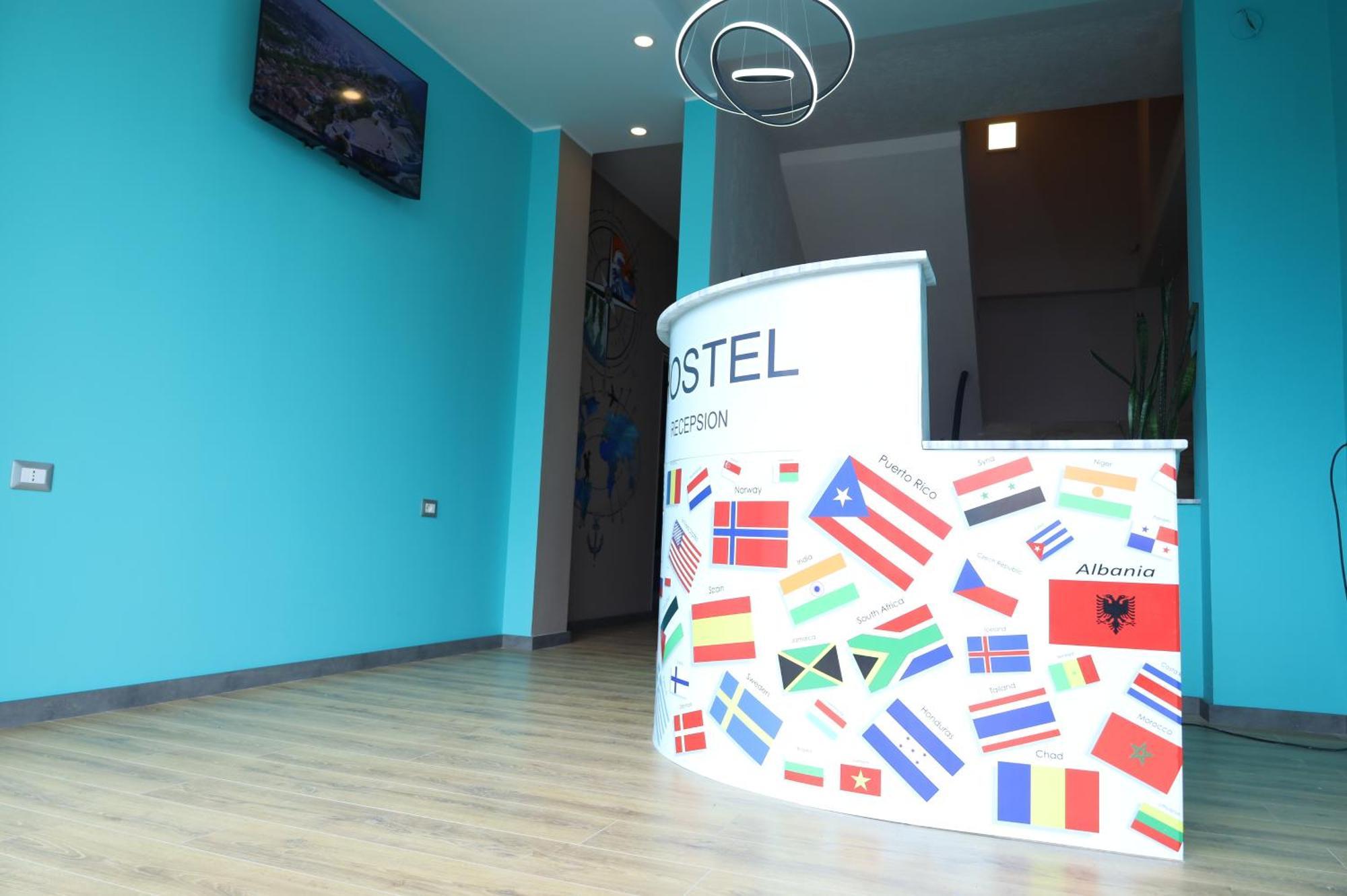 Hostel 90pods & C O Working *