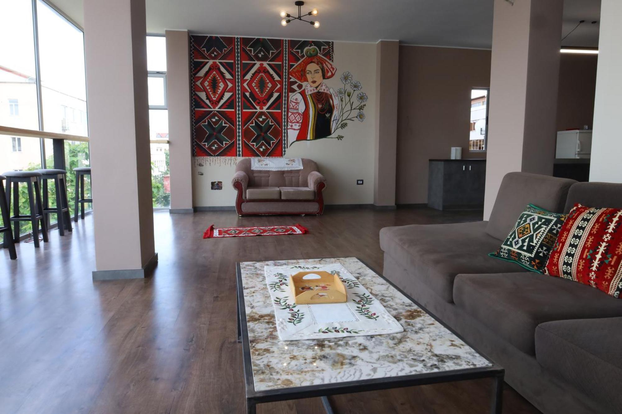 Hostel 90pods & C O Working Shkodra